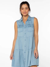 Load image into Gallery viewer, Collette Sleeveless Button Down [Catalina Sky-DDA-50815]
