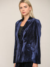 Load image into Gallery viewer, Crinkle Velvet Blazer [Moonlight Blue-FJ9740]
