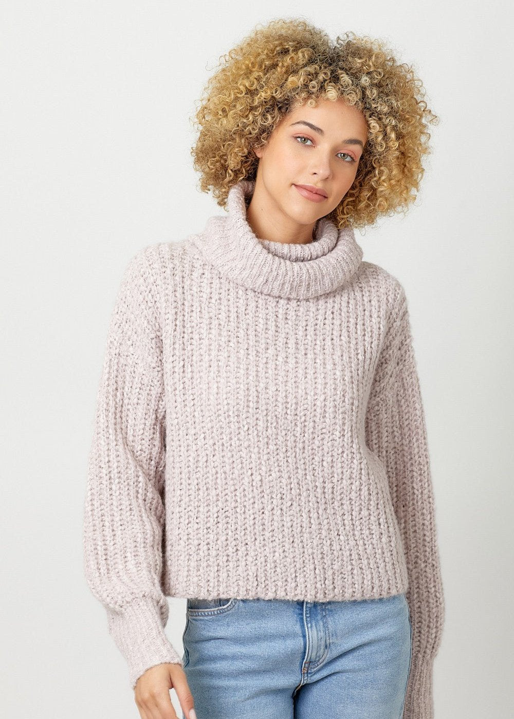 Turtle Neck Cropped Sweater [Pink Vanilla]