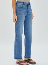 Load image into Gallery viewer, Tracey Straight Jeans [Medium Dark-HD1506]
