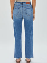Load image into Gallery viewer, Tracey Straight Jeans [Medium Dark-HD1506]
