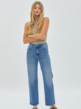 Load image into Gallery viewer, Tracey Straight Jeans [Medium Dark-HD1506]
