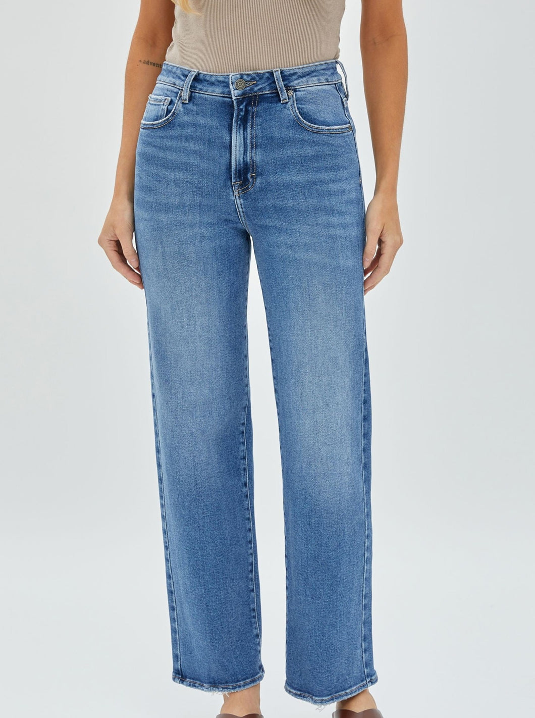 Tracey Straight Jeans [Medium Dark-HD1506]